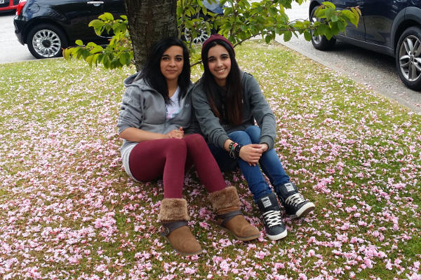 Anna with her sister