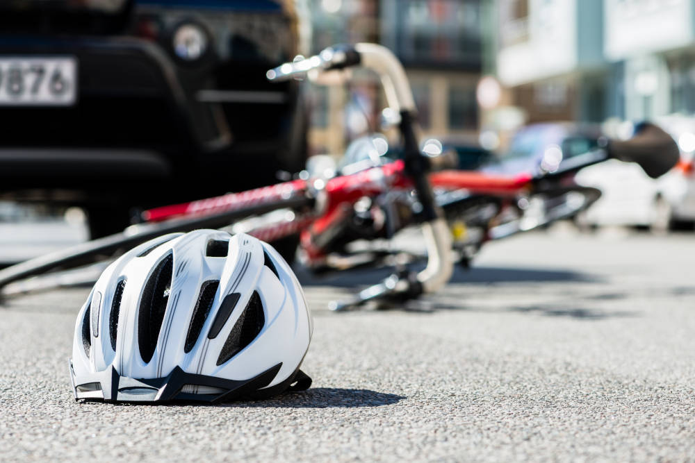 Evaluating the impact of cycle helmet use on severe traumatic brain injury and death in a national cohort of over 11000 pedal cyclists Main Image