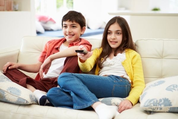 Allow your children to have independent leisure time.