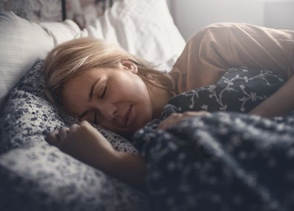 Vites qutisi bilan jinsiy aloqa Xotinimni qanday sikishlarini korsat